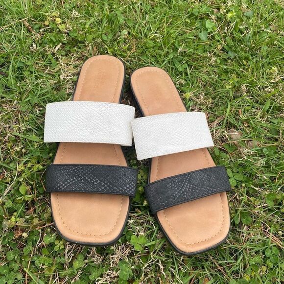 Urban Outfitters Double Strap Square Toe Slide Sandals | 7 - Picture 1 of 4
